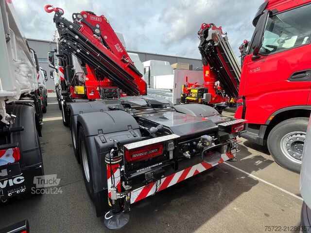 Carico pesante MAN TGX 33.520 6x4 BL FASSI F485RA.2.28