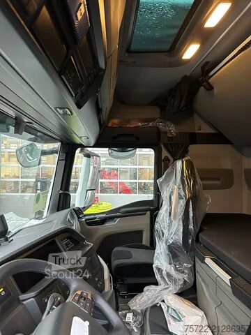 Carico pesante MAN TGX 33.520 6x4 BL FASSI F485RA.2.28