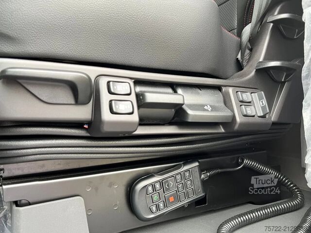 Transporteur de bois Scania R590 6x4 BL Plattform / Kran TAJFUN LIV L150Z