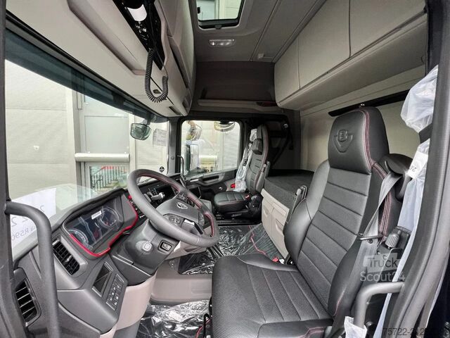 Transporteur de bois Scania R590 6x4 BL Plattform / Kran TAJFUN LIV L150Z