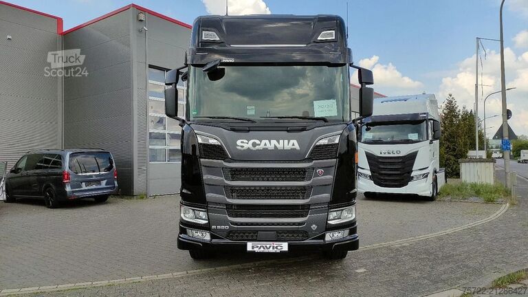 Transporteur de bois Scania R590 6x4 Kurzholz TAJFUN LIV oder EPSILON