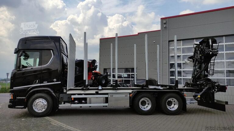 Transporteur de bois Scania R590 6x4 Kurzholz TAJFUN LIV oder EPSILON