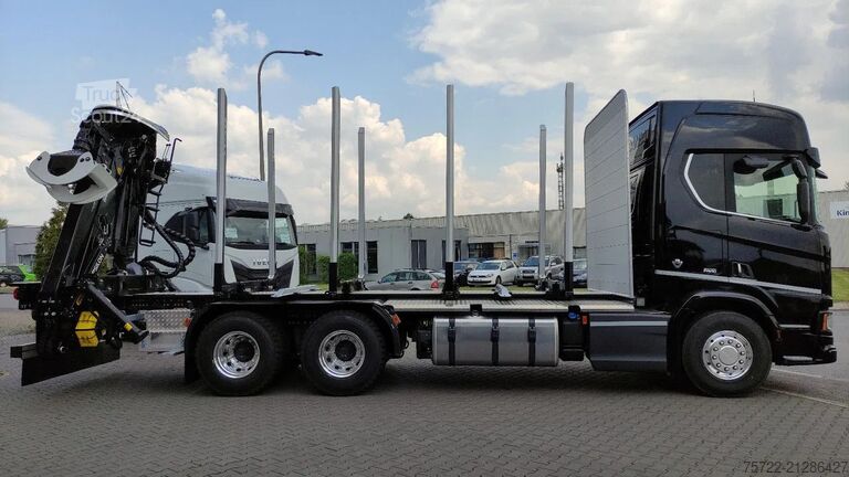 Transporteur de bois Scania R590 6x4 Kurzholz TAJFUN LIV oder EPSILON