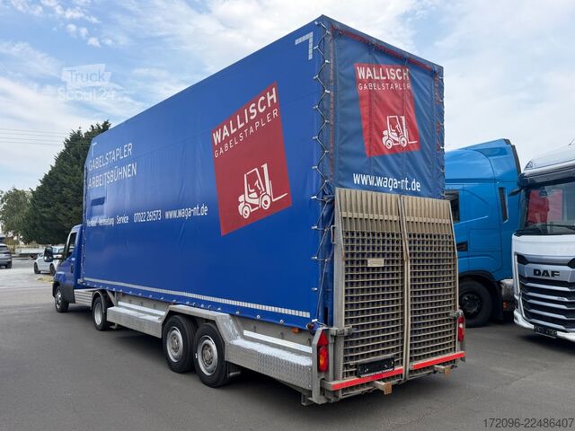 Camion porte-voitures IVECO 40c17 + Veldhuizen P33-2 Minisattel, Stapler