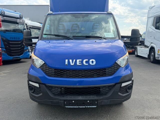 Camion porte-voitures IVECO 40c17 + Veldhuizen P33-2 Minisattel, Stapler