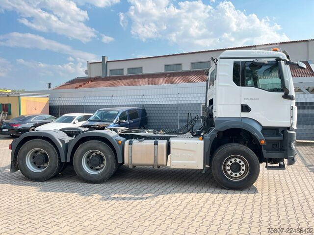Standard nyergesvontató MAN TGS 33.520 6x4 Hydraulik