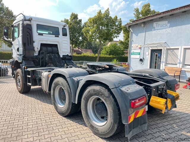 Standard nyergesvontató MAN TGS 33.520 6x4 Hydraulik