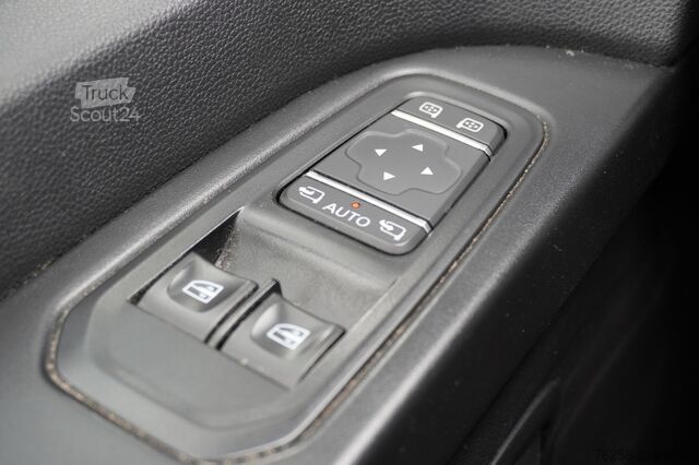 Varebil Renault Trafic 2.0 dCi 130PK EURO 6 - Airco - Navi - Cr...