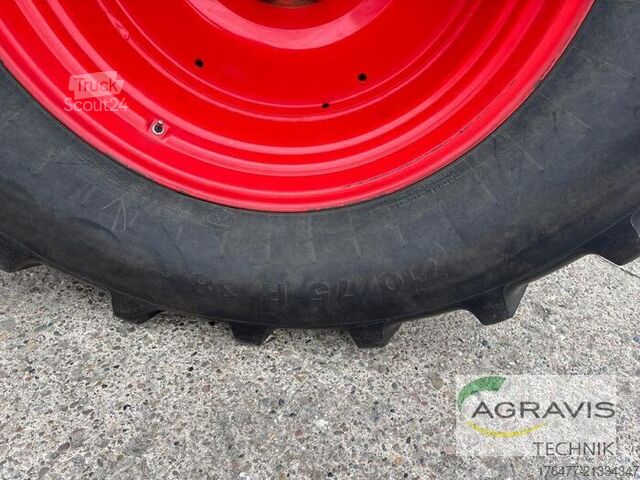 Trattore Fendt 724 VARIO S4