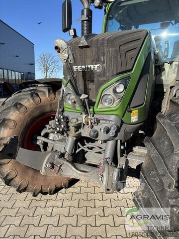 Trattore Fendt 724 VARIO S4