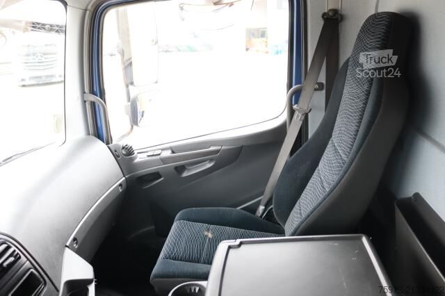 Platós teherautó ponyvával Mercedes-Benz Atego 1224 L