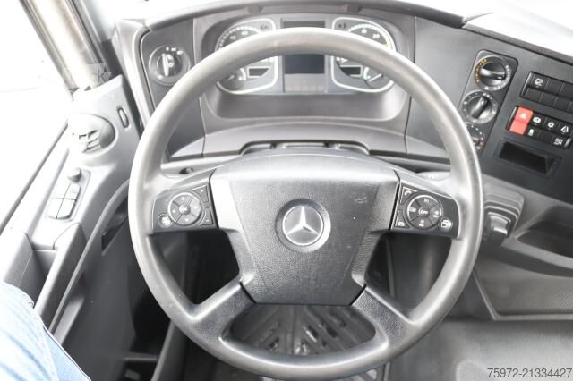 Platós teherautó ponyvával Mercedes-Benz Atego 1224 L