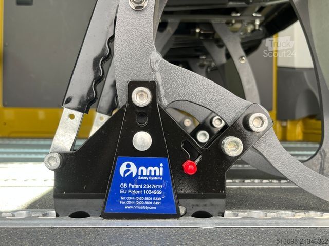 Μίνι λεωφορείο VOLKSWAGEN CRAFTER 2.0TDI 8 SITZE TEMPOMAT KLIMA AHK 1.HAND