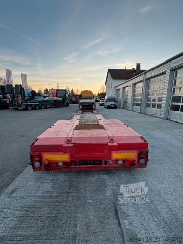 Низькорамний напівпричіп KÄSSBOHRER LOS12 RO Flachbett 12,25 m
