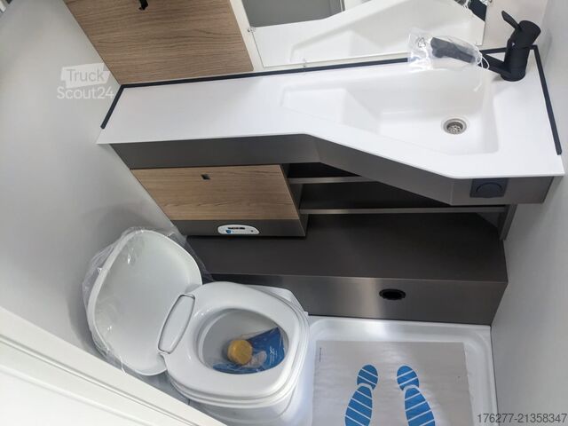 Kelioninis namelis ant ratų Burstner B66  535 TL