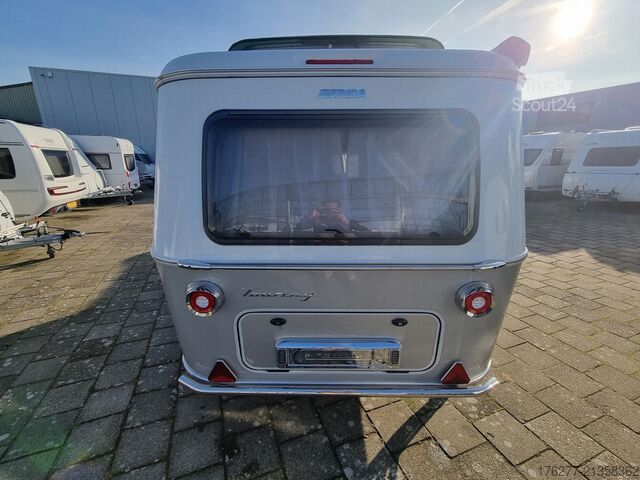 Путешествующий автоприцеп (туристический караван) Eriba Touring 530 Urban