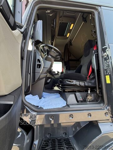 Vakio vetoauto MAN TGX 18.520 Voll-Luft, Kipphydraulik, MIETEN ?