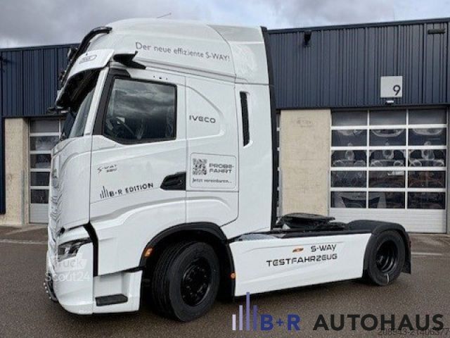 Standarta vilcējs IVECO S-Way AS440S58T/FP Sattelzugmaschine