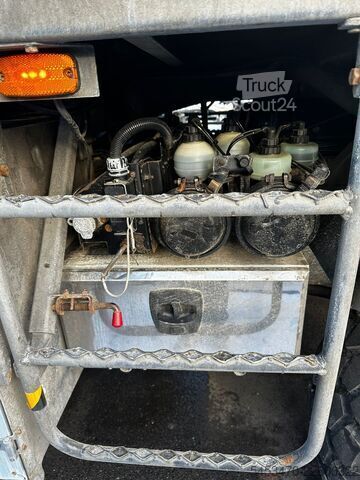 Gru montata su autocarro Unimog Unimog u5000