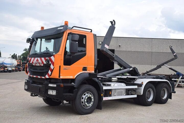 Kanca kol sistemi Iveco Trakker 360