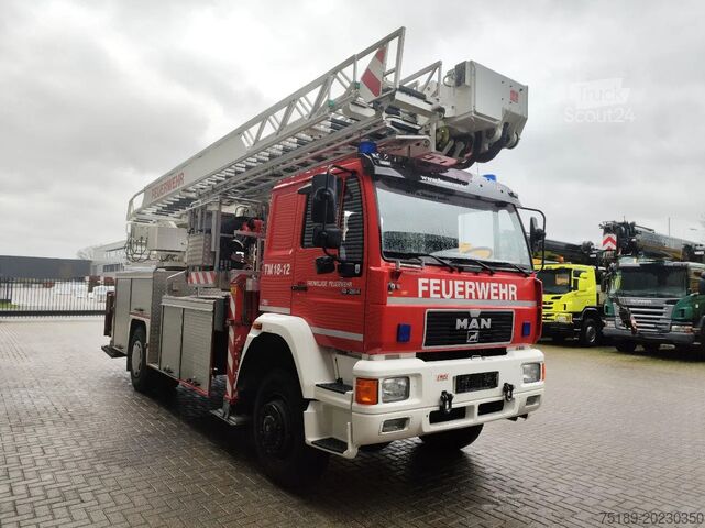 Löschfahrzeug MAN 18.264 LAC 4x4 Bronto Skylift F27 HDT2000
