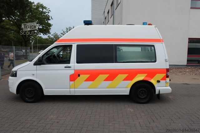 Brandbil VOLKSWAGEN T5 Transporter Hochdach lang/KTW/Automatik/FNA35