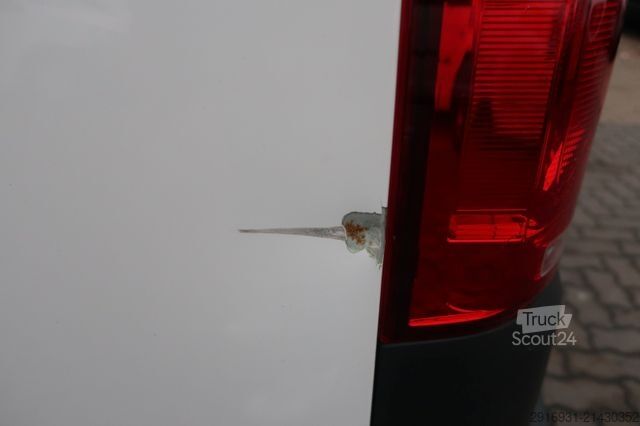 Minibús VOLKSWAGEN T6 Transporter lang / Klima / 1 Hand / FN: 89