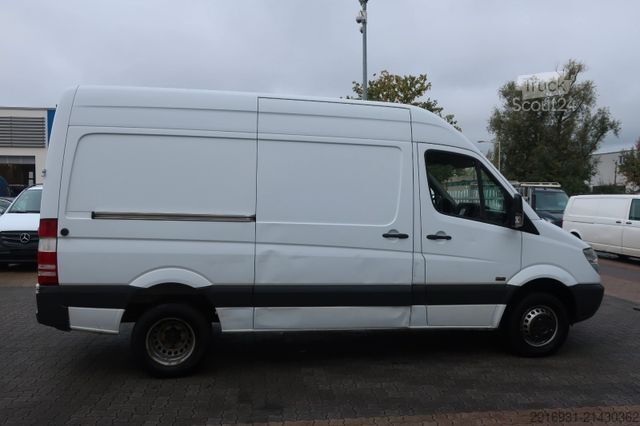 Dubă cu acoperiș înalt MERCEDES-BENZ Sprinter 516CDI Werkstatt/SHZ/ AHK / Fzg. Nr:111