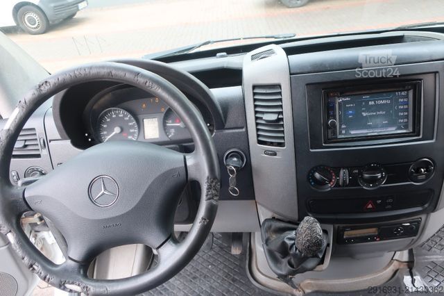 Dubă cu acoperiș înalt MERCEDES-BENZ Sprinter 516CDI Werkstatt/SHZ/ AHK / Fzg. Nr:111
