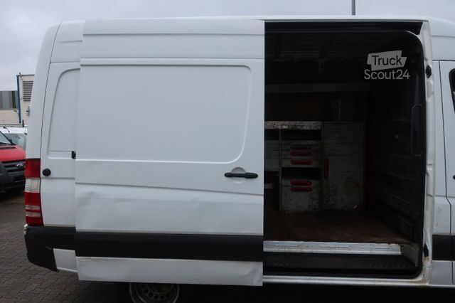Dubă cu acoperiș înalt MERCEDES-BENZ Sprinter 516CDI Werkstatt/SHZ/ AHK / Fzg. Nr:111
