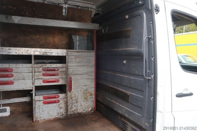 Dubă cu acoperiș înalt MERCEDES-BENZ Sprinter 516CDI Werkstatt/SHZ/ AHK / Fzg. Nr:111
