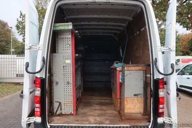 Dubă cu acoperiș înalt MERCEDES-BENZ Sprinter 516CDI Werkstatt/SHZ/ AHK / Fzg. Nr:111