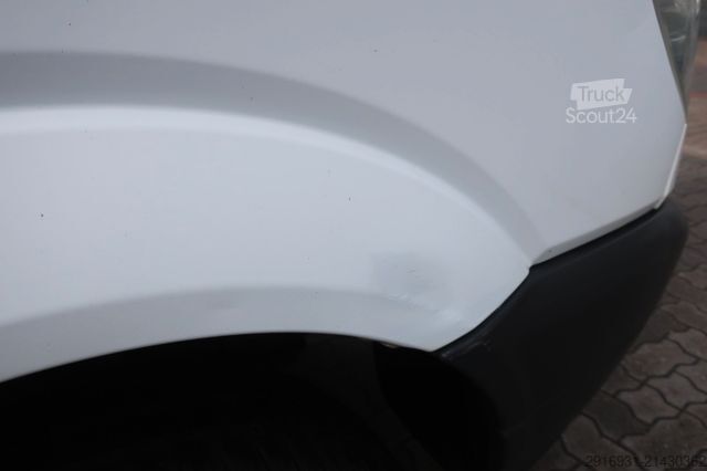 Dubă cu acoperiș înalt MERCEDES-BENZ Sprinter 516CDI Werkstatt/SHZ/ AHK / Fzg. Nr:111