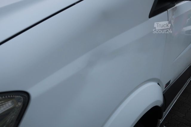 Dubă cu acoperiș înalt MERCEDES-BENZ Sprinter 516CDI Werkstatt/SHZ/ AHK / Fzg. Nr:111