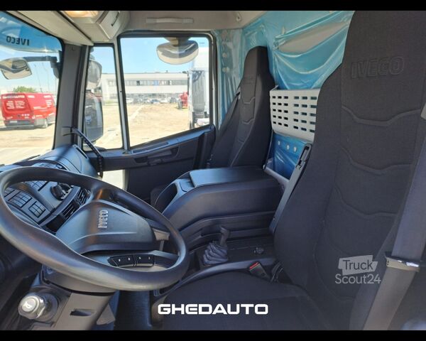 Vakio vetoauto IVECO MOTRICE IVECO EUROCARGO 180 320 CASSONE CON CENTINA E SPONDA IDRAULICA