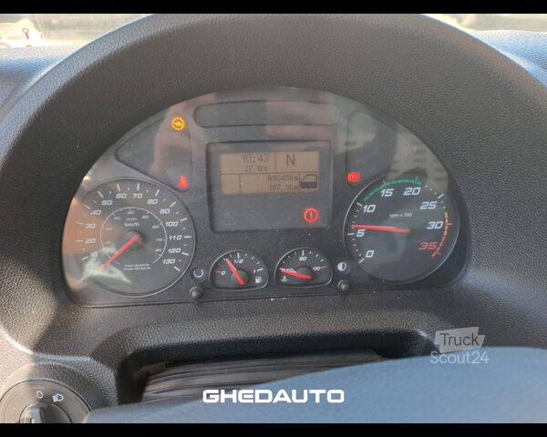 Vakio vetoauto IVECO MOTRICE IVECO EUROCARGO 180 320 CASSONE CON CENTINA E SPONDA IDRAULICA