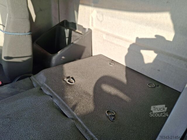 Camion plateau avec bâche RENAULT D26 WIDE 380 - 6X2 - E6 - RETARDER