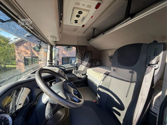 Standard-SZM DAF XF 440 Space Cab Standairco NL Truck