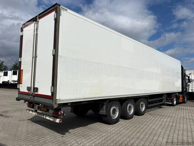 Transporte refrigerado/congelado Schmitz Cargobull N/A Carrier Vector 1550 D+E 250H 265B APK/TUV 1...