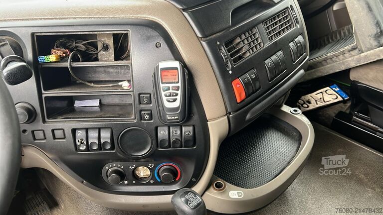 Tracteur standard DAF XF 105.410 (BOITE MANUELLE / MANUAL GEARBOX)