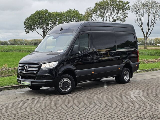 Stasjonsvogn med høyt tak MERCEDES-BENZ SPRINTER 519 L2H2 V6 Mbux10