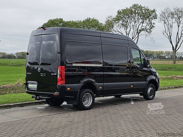 Stasjonsvogn med høyt tak MERCEDES-BENZ SPRINTER 519 L2H2 V6 Mbux10