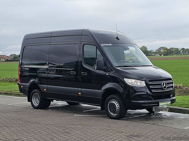 Stasjonsvogn med høyt tak MERCEDES-BENZ SPRINTER 519 L2H2 V6 Mbux10