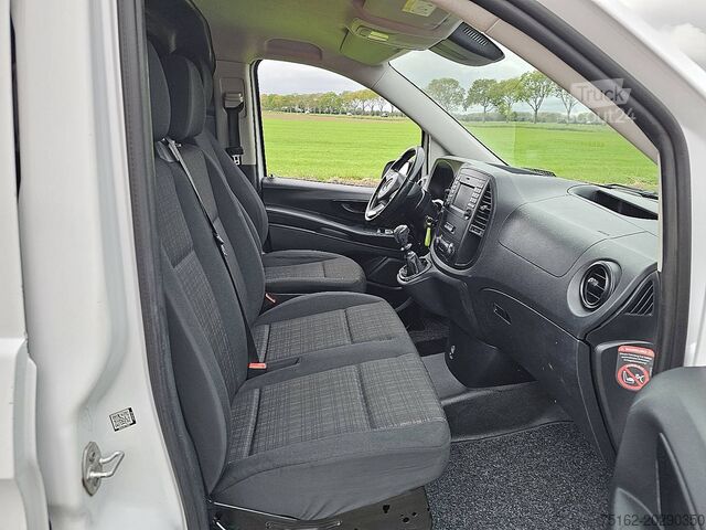 Carrinha de tejadilho alto MERCEDES-BENZ VITO 116 L2H1 Airco 163Pk!