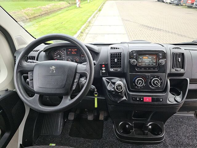 Bestelauto PEUGEOT BOXER 2.0 L2H2 Dubbel Cabine!