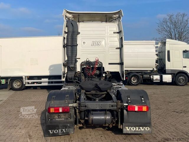 Standard-SZM Volvo FH 13.400 D13 engine,  EURO 5, 2 tanks,  PARKIN...