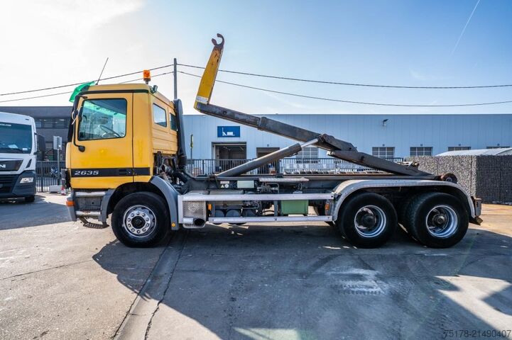 Sistema de brazo de gancho MERCEDES ACTROS 2635 K