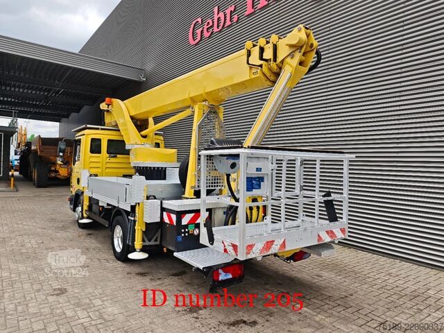 Lifting platform MAN TGL 8.220 4x2 Palfinger P300KS