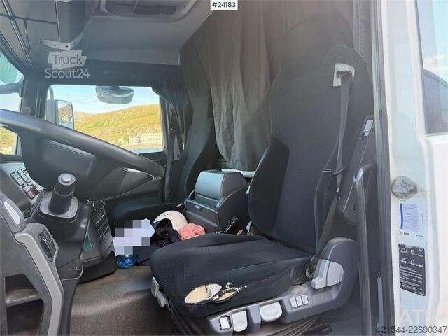 Chladená/mrazená preprava MAN TGM 18.290 4x2 box truck w/refrigerator, freezer a