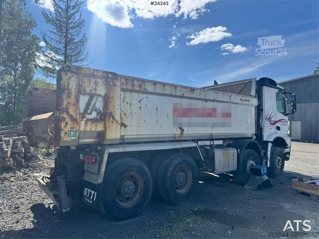 Tipper Mercedes-Benz Arocs 3258